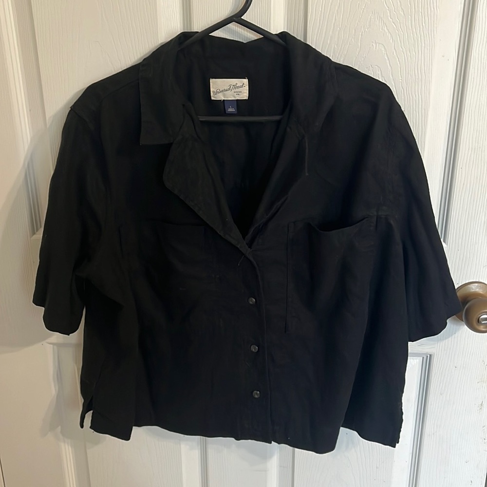 Universal Thread Collared Top